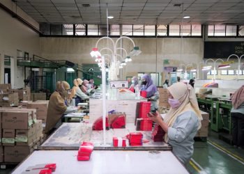 Produsen Pensil dan Alat Musik Lakukan Uji Coba Prokes Saat PPKM