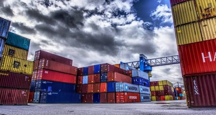 Ekspor Sektor Industri Tancap Gas di Masa PPKM