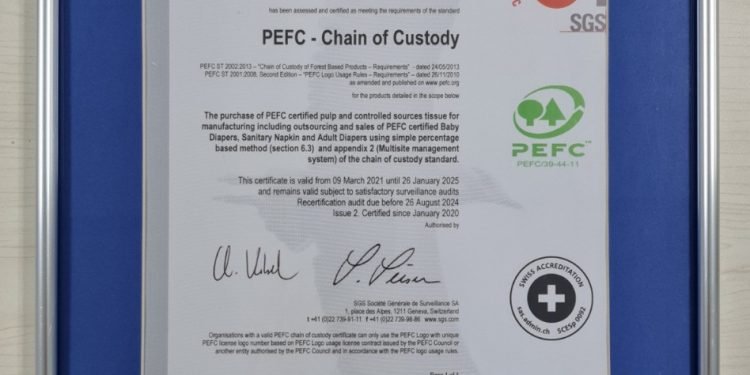 Lestarikan Keberagaman Hayati, Uni- Charm Indonesia Dapatkan Sertifikat PEFC-CoC