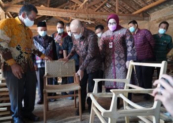 Standardisasi Furniture Ekspor, KemenKopUKM Siapkan Pembangunan Factory Sharing di Sragen