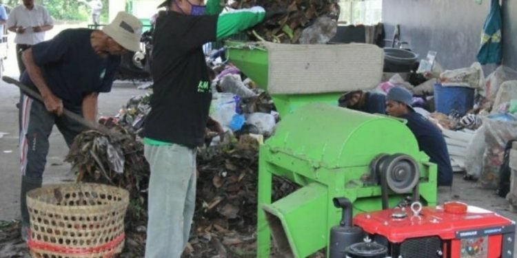 Lampaui Target, Program Padat Karya Pengelolaan Sampah Permukiman Kementerian PUPR Serap 4.098 Tenaga Kerja
