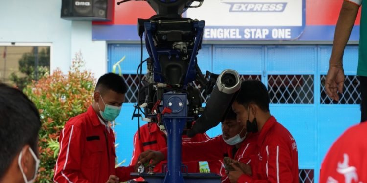 Ajak Siswa SMK Belajar Dunia Bengkel, Pertamina Lubricants Resmikan Enduro Home Service dan Bengkel Enduro Express