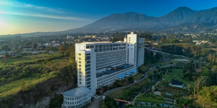 Liburan Akhir Tahun yang Aman dan Nyaman di Le Eminence Hotel Puncak, Bogor