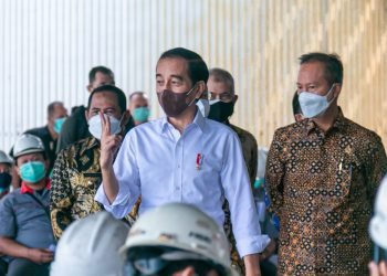 Pulihkan Ekonomi, Pemerintah Prioritaskan Vaksin Booster Bagi Pekerja Industri