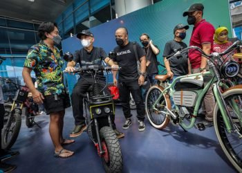 KemenKopUKM Hadirkan Lebih dari 1.500 Produk UMKM Di MotoGP Mandalika