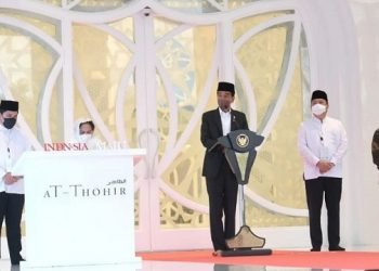 Resmikan Masjid At-Thohir, Jokowi Berpesan Agar Dapat Menjadi Simpul Memperkuat Toleransi