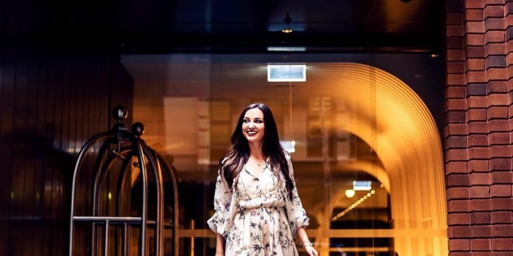 Kemitraan SKYE Suites dan Married at First Sight Kembali Berlanjut