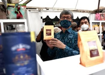 KemenkopUKM Terus Perkuat Daya Saing Produk UMKM Lewat Akses Pasar dan Promosi di Area Infrastruktur Publik