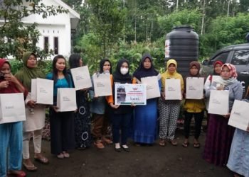 Lewat Program Shop & Feel Good, KAMI Ajak #KamiPeople Sunbangkan Baju untuk Korban Pengungsi Bencana Gunung Semeru