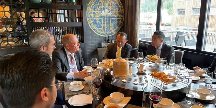 Bertemu Menteri Investasi Inggris, Bahlil: Penandatanganan Kerja Sama Indonesia-Inggris Dilakukan Saat KTT G20 Bali 2022