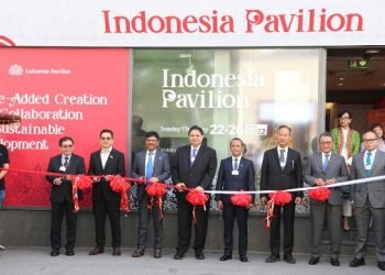 Menteri Investasi Resmi Membuka Paviliun Indonesia di Davos