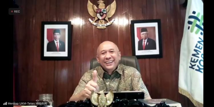 Akselerasi Transformasi Digital, KemenKopUKM Gandeng Dekranas dan WhatsApp Luncurkan Training Chatbot