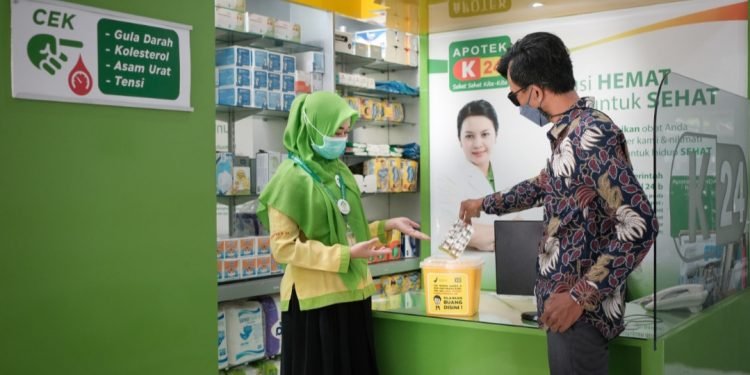 Keren! Rayakan HUT ke 20 Apotek K-24 Luncurkan Program Abang Limbat