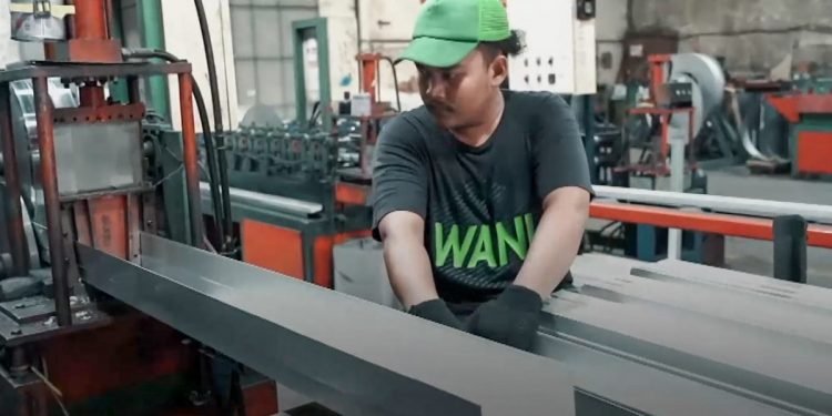 Kiat Sukses PT Balaraja Kencana Mas, Ciptakan Talang Air Berbahan Baja Ringan