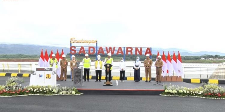 Presiden Jokowi Resmikan Bendungan Sadawarna Sumedang