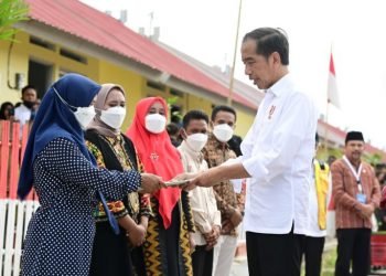Presiden Jokowi Resmikan Hunian Tetap Bagi Korban Bencana Seroja di NTB