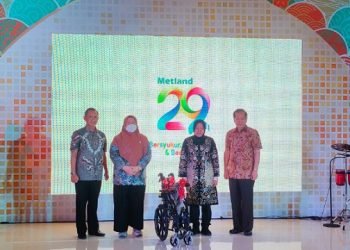 HUT ke-29, Metland Serahkan Ratusan Kursi Roda untuk Penyandang Disabilitas