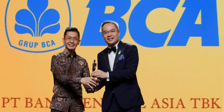 Keren! BCA Diganjar Tempat Kerja Terbaik di Asia Versi HR Asia Award Lima Tahun Berturut-turut