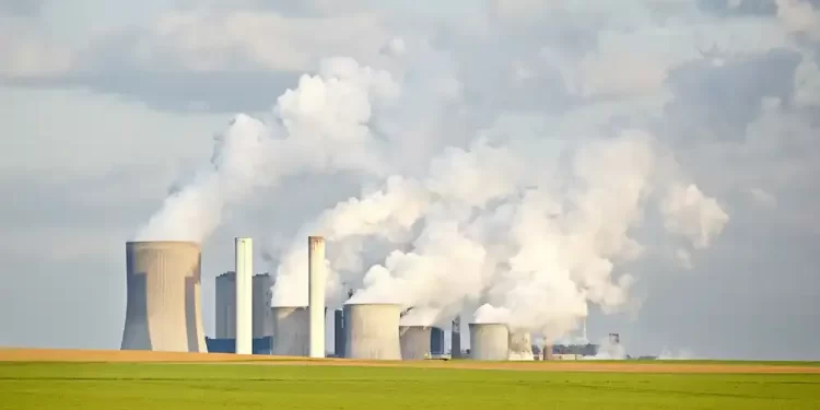 Kemenperin Pastikan Sektor Industri Tertib Aturan Pengendalian Emisi