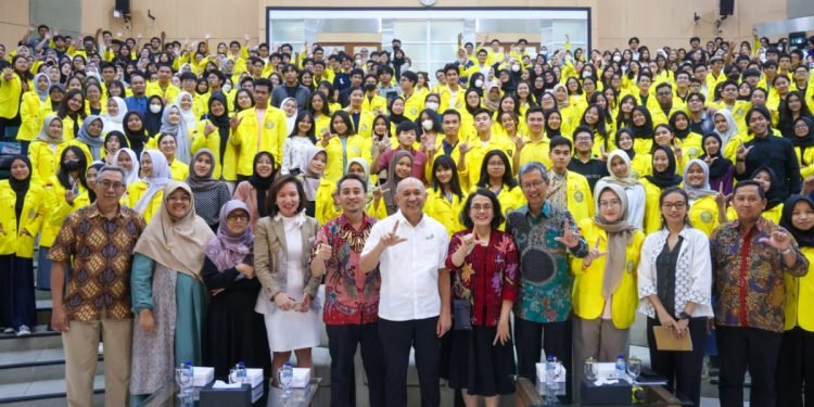 Dihadapan Mahasiswa UI, Menteri Teten Tekankan Pentingnya Kebijakan Strategis Majukan Koperasi Nasional