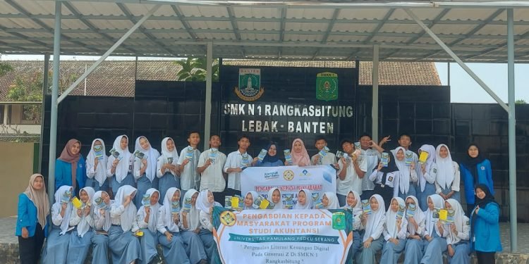 Mahasiswa Universitas Pamulang PSDKU Gelar Kegiatan PKM di SMKN 1 Rangkasbitung