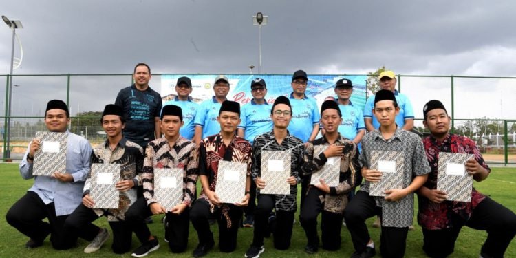 KemenKopUKM Komitmen Bangkitkan Energi Positif di Kalangan Generasi Muda dan Santri