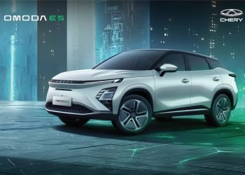 Menko Airlangga Terkesan dengan OMODA E5, Langsung Pesan 12 Unit