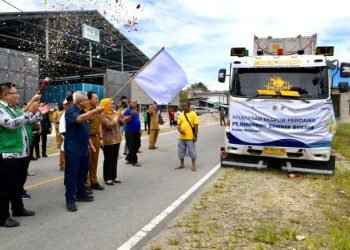 KemenKopUKM Lepas Ekspor Durian Parigi Moutong ke Thailand