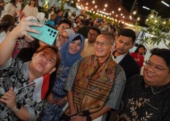 Menteri Sandiaga Uno Ajak Diaspora Indonesia di Laos Promosikan Parekraf Tanah Air di Pasar Global