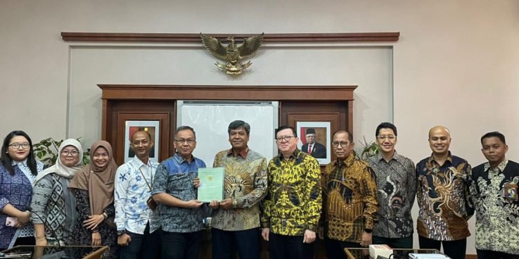Amankan Aset Negara, Kemenperin Serah Terima Sertipikat Tanah Negara dari Kementerian ATR/BPN