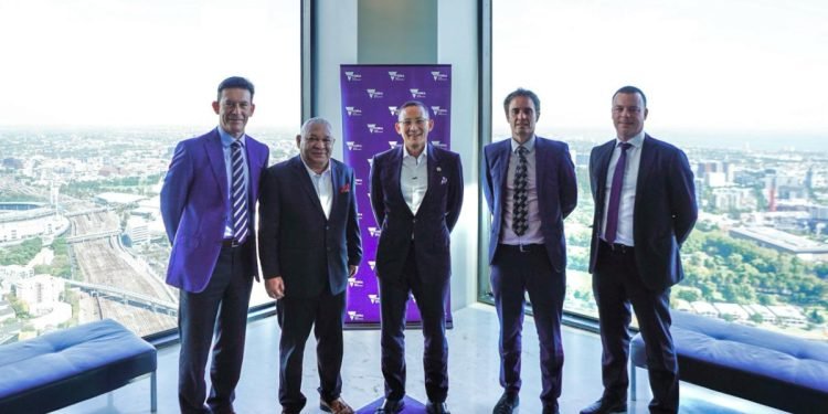 Menparekraf Bertemu SportNXT Bahas Potensi Kerja Sama Sport Tourism Indonesia-Australia