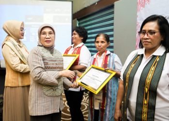 Kemenperin Gandeng Dekranas Pacu Perajin Tenun di Kota Ambon