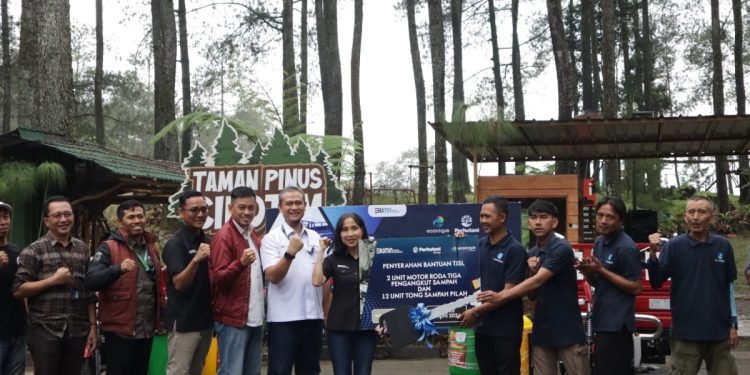 Perhutani Group Dukung Program Cikole Re/Up Cycle Bebas Sampah