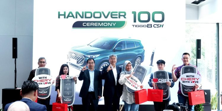 Chery Lakukan Serah Terima 100 Unit TIGGO 8 CSH kepada Konsumen