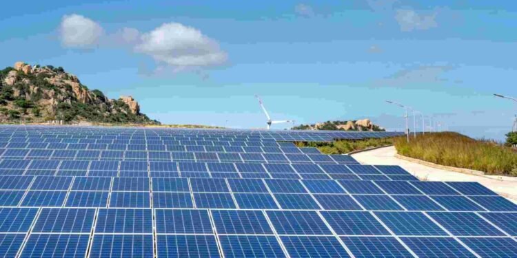 Lewat Kopdes Merah Putih, RI Bakal Bangun PLTS 100 Giga Watt