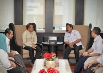 2 Juta Warung Gulung Tikar? Menkop & APKLI Bongkar Dampak Ritel Modern, Aturan 500 Meter Terancam Direvisi!