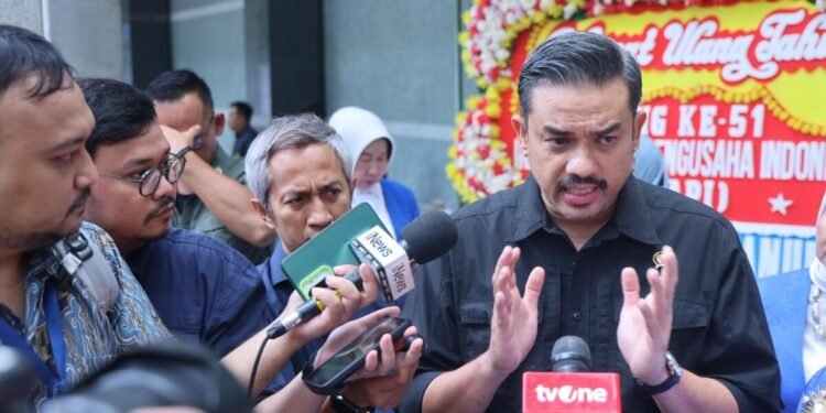Bongkar Impor Ilegal! Menteri UMKM: Negara Tak Boleh Kalah, UMKM Harus Jadi Raja di Negeri Sendiri