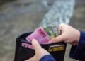 80% Warga RI Terjepit Biaya Hidup, Survei Ungkap Banyak Keluarga Belum Siap Hadapi Krisis Keuangan