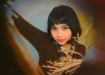 Ratih Putria Rilis Single Baru ‘Melangkahlah Perlahan’, Lagu untuk Mereka yang Diam-diam Lelah