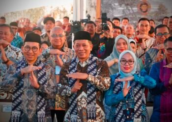 Menkop dan Fadli Zon Resmikan Revitalisasi Tugu Koperasi di Tasikmalaya