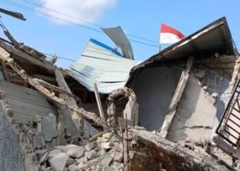 Korban Tewas Gempa Flores Tembus 100 Orang, 180 Ribu Warga Mengungsi