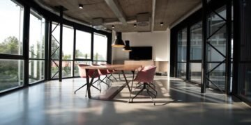 Diganjar Sertifikasi Great Place To Work®, JLL Indonesia Jadi Tempat Bekerja Favorit
